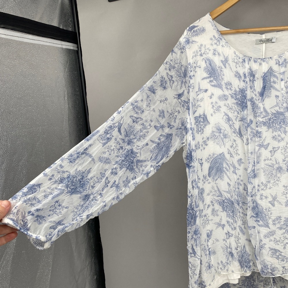 Elena Baldi Silk Blouse Women 3X Blue White Floral Hummingbird Toile Italy - Picture 3 of 14